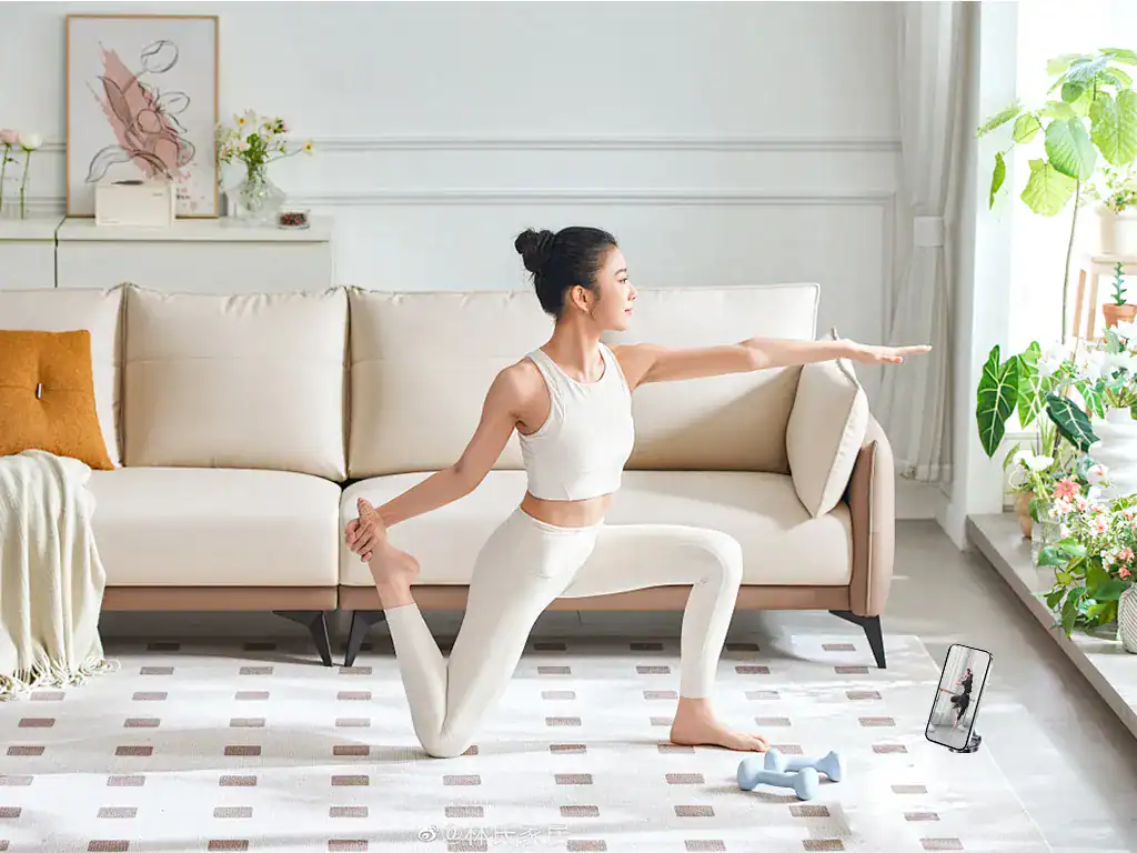 Roupa fitness feminina H'Maston para prática de yoga, pilates e treinos em casa, confortável e elegante. Perfeita para quem busca estilo e desempenho na atividade física.