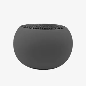 Alvo de texto alternativo: Caixa de som portátil preta com design moderno e compacto, ideal para áudio premium em qualquer ambiente.